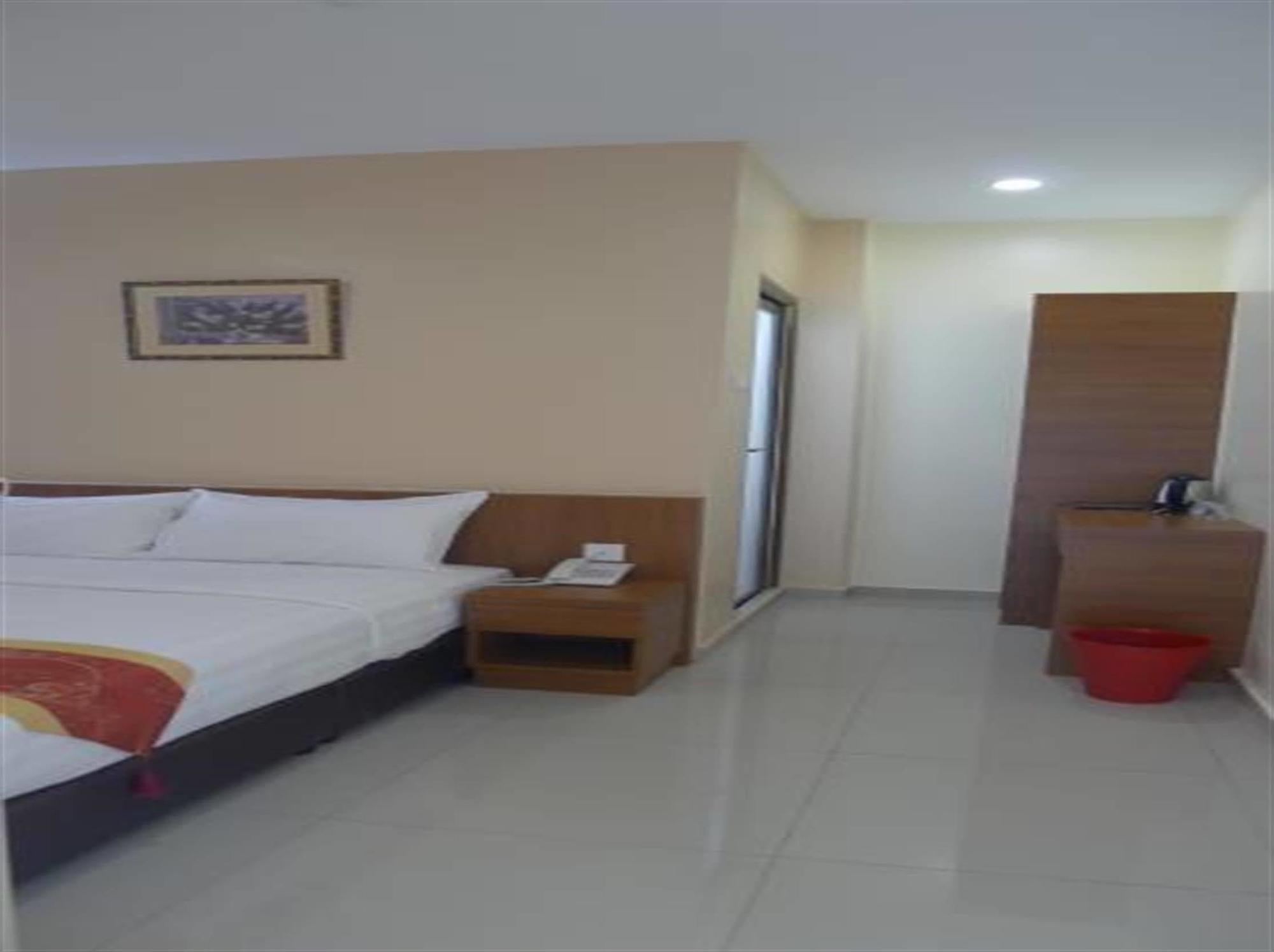Hotel Zamburger Lamb Special Malacca Εξωτερικό φωτογραφία